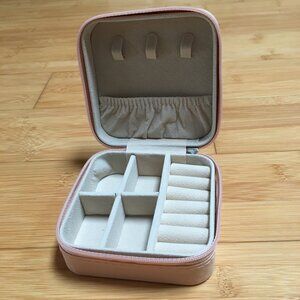Brand New LETURE Small Pink Jewelry Box